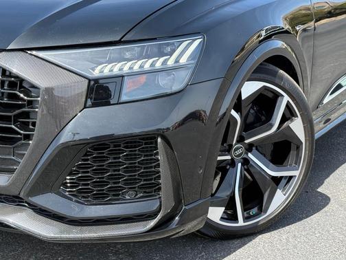 2023 Audi RS Q8 4.0T quattro