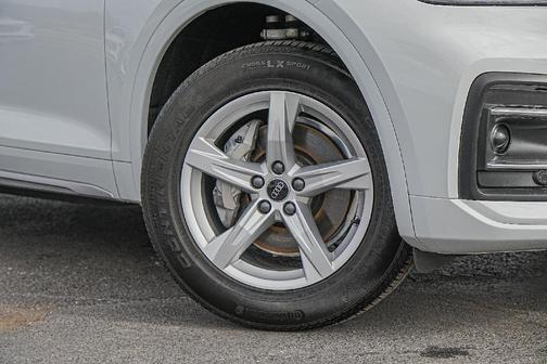 2023 Audi Q5 40 Premium