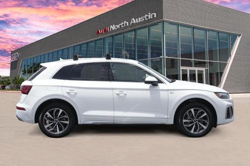 2022 Audi Q5 45 S line Premium Plus
