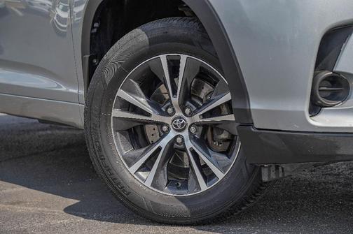 2018 Toyota Highlander LE