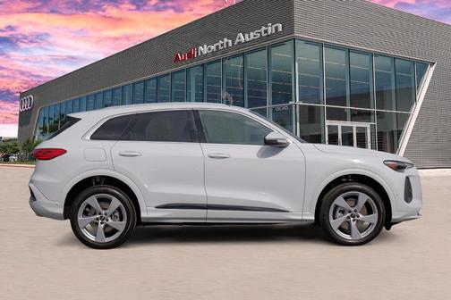 2025 Audi Q5 2.0T quattro Premium