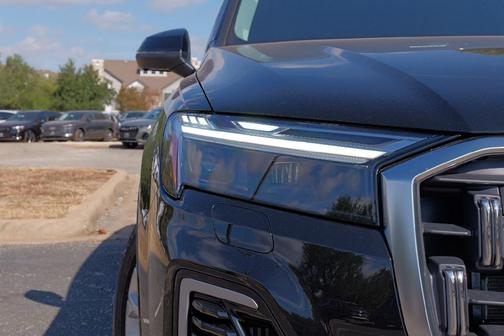 2025 Audi Q7 55 Premium
