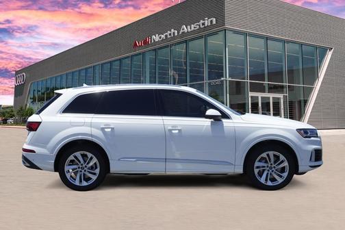 2022 Audi Q7 55 Premium