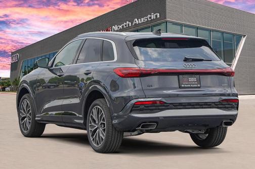 2025 Audi Q5 2.0T quattro Premium