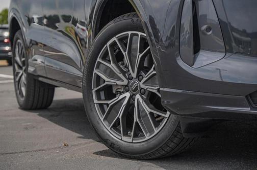 2025 Audi Q5 2.0T quattro Premium