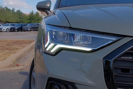 2025 Audi Q3 45 S line Premium