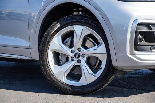 2024 Audi Q5 45 S line quattro Premium
