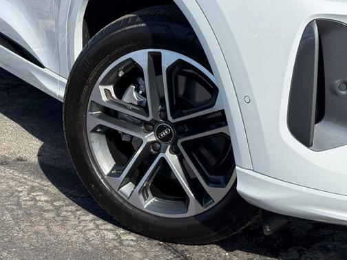 2025 Audi Q5 2.0T quattro Premium