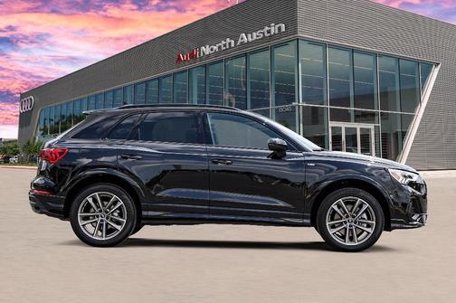 2025 Audi Q3 45 S line Premium