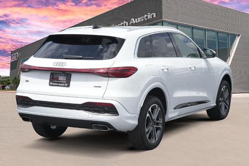 2025 Audi Q5 2.0T quattro Premium