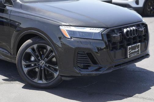 2025 Audi Q7 55 Premium