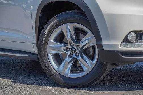 2016 Toyota Highlander Limited Platinum