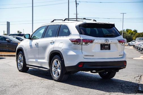 2016 Toyota Highlander Limited Platinum