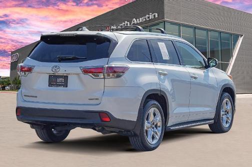 2016 Toyota Highlander Limited Platinum