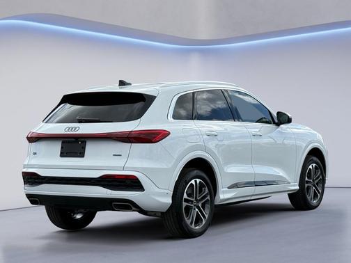 2025 Audi Q5 2.0T quattro Premium