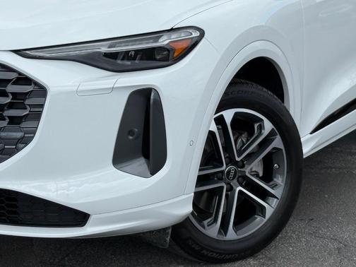 2025 Audi Q5 2.0T quattro Premium