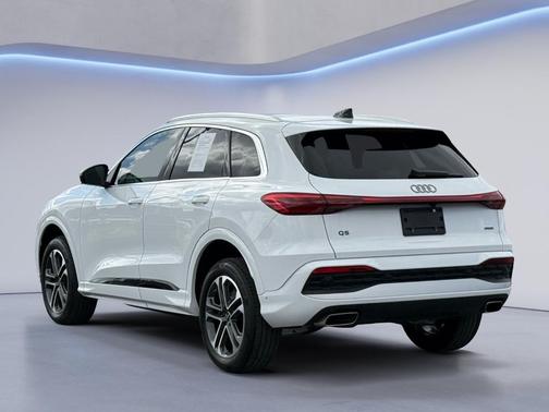 2025 Audi Q5 2.0T quattro Premium