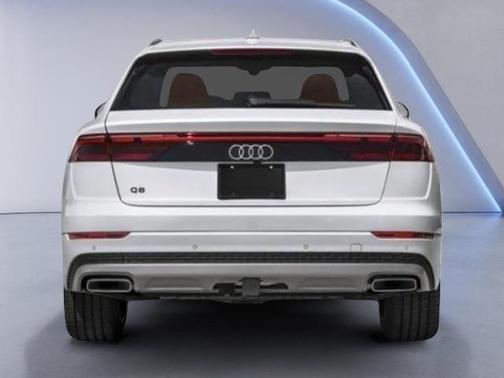 Glacier White Metallic 2026 Audi Q8 55 Premium