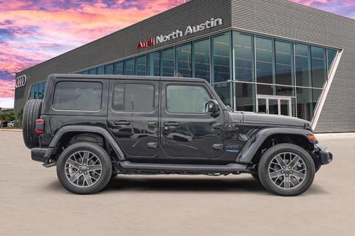 2022 Jeep Wrangler Unlimited 4xe Sahara