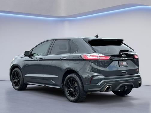 2021 Ford Edge ST