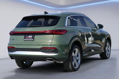 2025 Audi Q5 2.0T quattro Premium