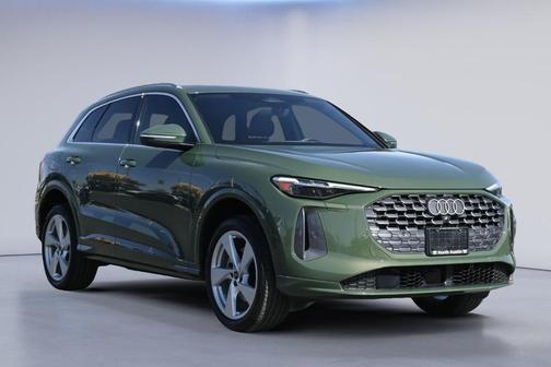 2025 Audi Q5 2.0T quattro Premium