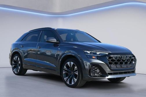 Daytona Gray Pearl 2026 Audi Q8 55 Premium