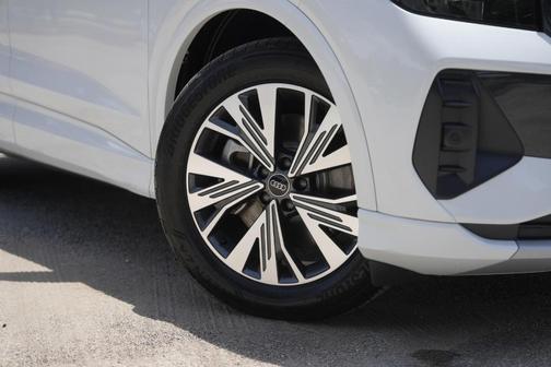 2025 Audi Q4 e-tron 45 Premium