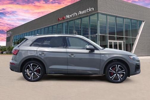 2025 Audi Q5 45 S line quattro Premium