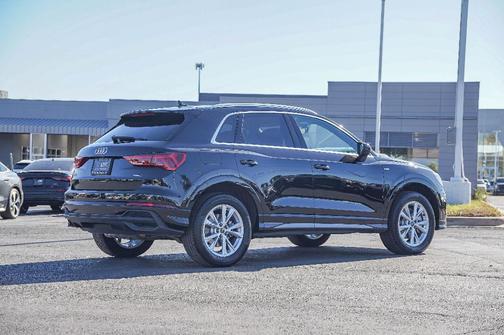 2025 Audi Q3 45 S line Premium