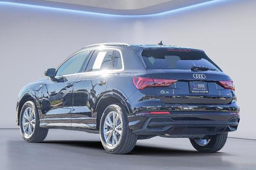 2025 Audi Q3 45 S line Premium