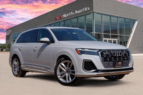 2025 Audi Q7 55 Premium