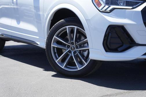 2025 Audi Q3 45 S line Premium