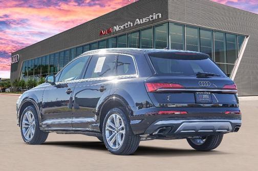 2025 Audi Q7 55 Premium Plus