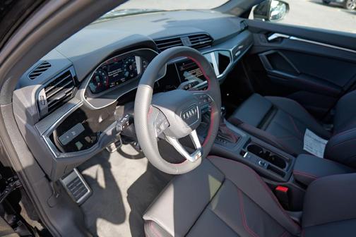 2025 Audi Q3 45 S line Premium