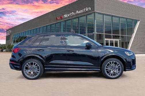 2025 Audi Q3 45 S line Premium