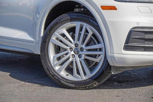 2018 Audi Q5 2.0T Premium Plus