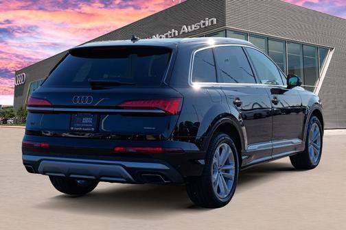 2025 Audi Q7 55 Premium Plus