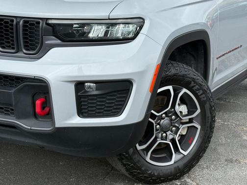2022 Jeep Grand Cherokee Trailhawk