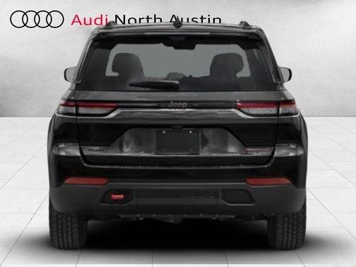 2022 Jeep Grand Cherokee Trailhawk