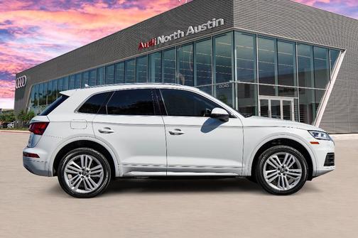 2020 Audi Q5 40 Premium Plus