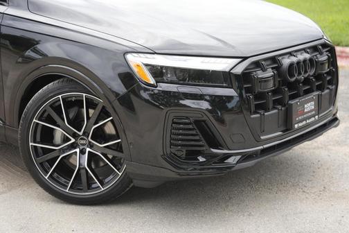 2025 Audi Q7 55 Premium