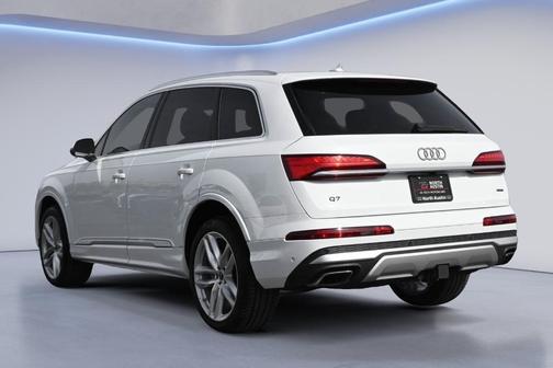 2025 Audi Q7 55 Premium Plus