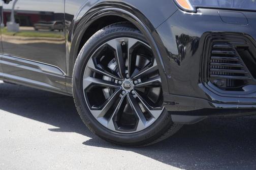 2025 Audi Q7 55 Prestige