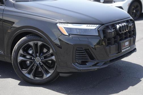 2025 Audi Q7 55 Prestige