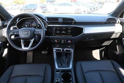 2025 Audi Q3 45 S line Premium