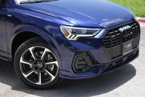 2025 Audi Q3 45 S line Premium