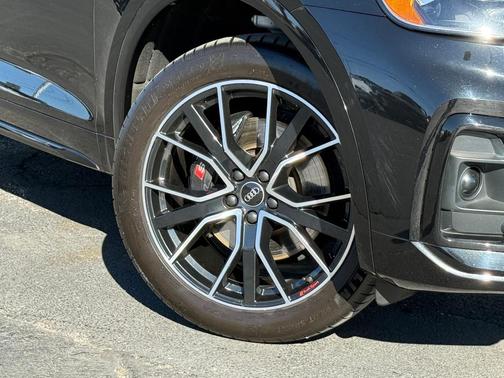 2023 Audi SQ5 3.0T Premium Plus