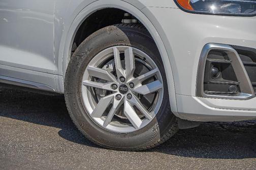 2022 Audi Q5 45 S line quattro Premium