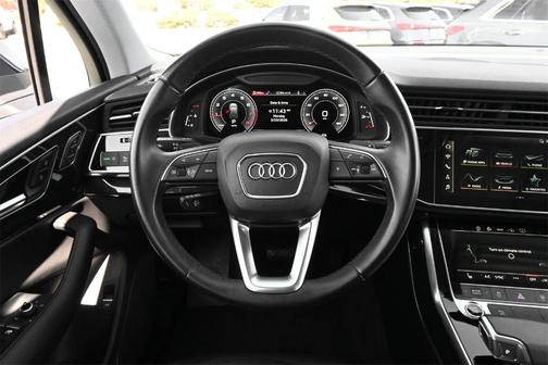 2022 Audi Q7 45 Premium